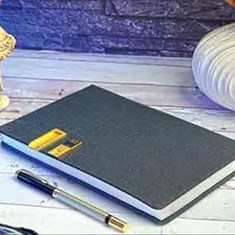 ست-سالنامه-فلش-دا-با-خودکار