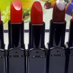 رژلب-جامد-لی-لی-نایت