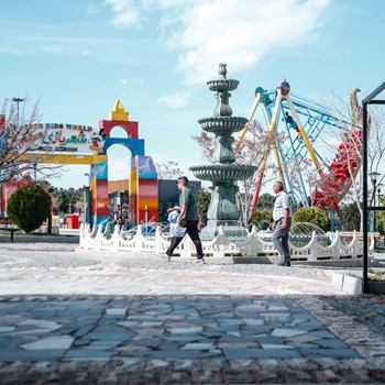 شهربازی-و-سینما-7-بعدی-صفه