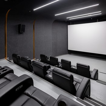 پردیس-سینمایی-شهر-رویاها