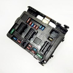 جعبه-فیوزداخل-محفظه-موتورBSM-TU5JP4