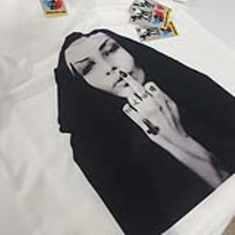 تیشرت-یقه-گرد-زنانه