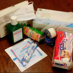 وسایل-داخل-جعبه-کمک-های-اولیه