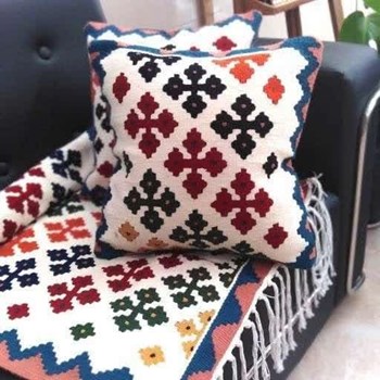 کوسن-دست-دوز