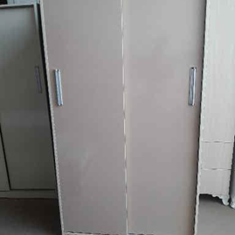 کمد-درب-ریلی