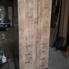 کمد-دو-درب-و-چهار-کشویی