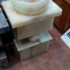 روشویی-سنگی