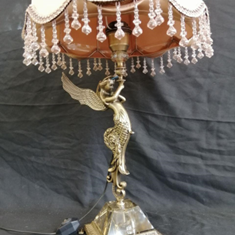 آباژور-رو-میزی-طرح-ملکه-برنز