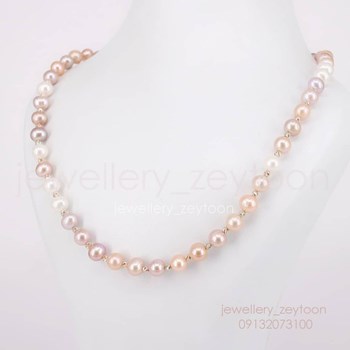 گردنبند-زیبای-مروارید-همراه-با-گوی-های-البرنادور