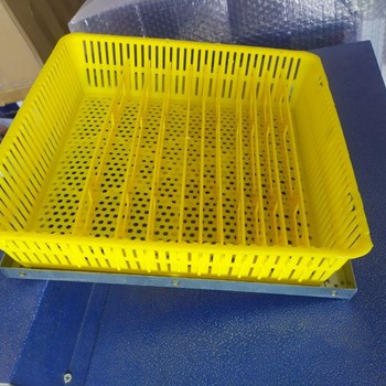 راک-دستگاه-جوجه-کشیگالوانیزه-ضد-زنگ-با-ورق-مقاوم-30-در30