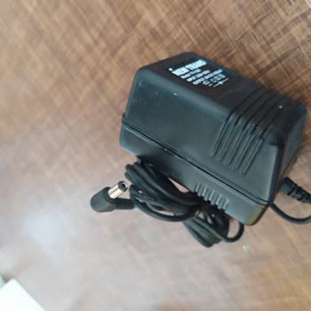 آداپتور-24V-1A-دیواری