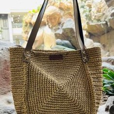 کیف-مربعی-رافیا