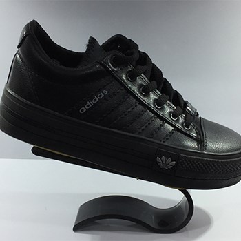 کتونی-آدیداس