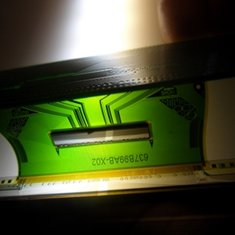 لکویید-شکسته-سونی-46D300