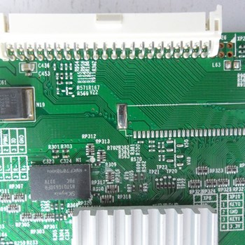 برد-مین-هایسنس-42K360