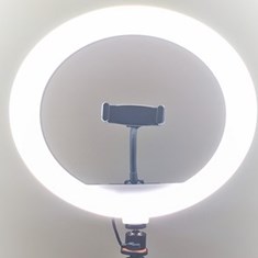 رینگ-لایت-قطر-30-سانتی-متر