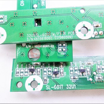 برد-چشمی-دوو-32U1P