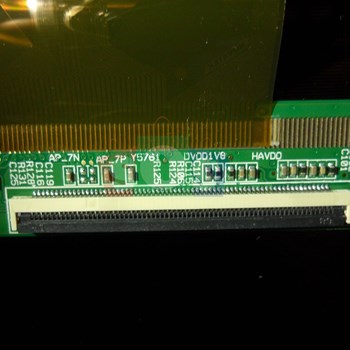 لیکوید-شکسته-سونی-65-8000