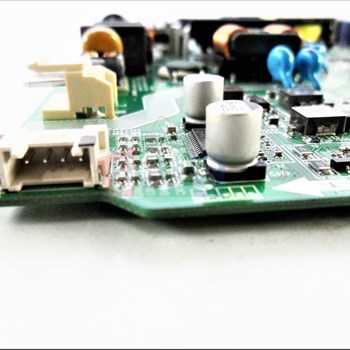 برد-مین-هایسنس-55B7300