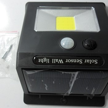 چراغ-خورشیدی-LED-800B