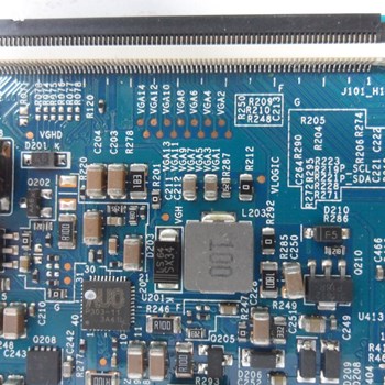 برد-تیکان-هایسنس-50K330