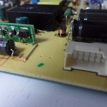 برد-پاور-تی-سی-ال-55E5700